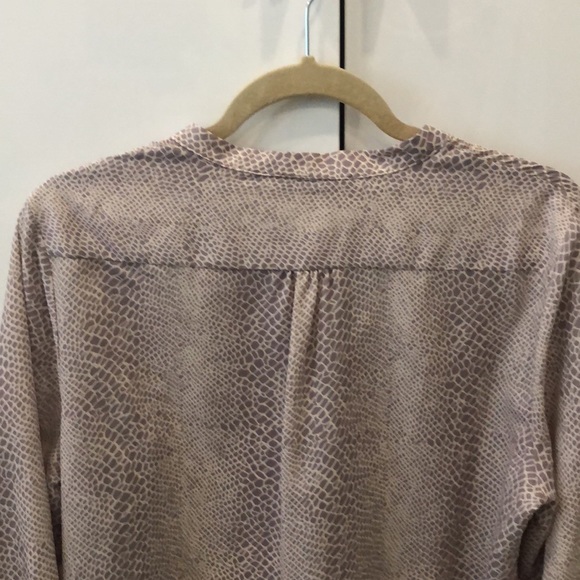 Brand New Light Purple and Cream Blouse - Picture 5 of 6